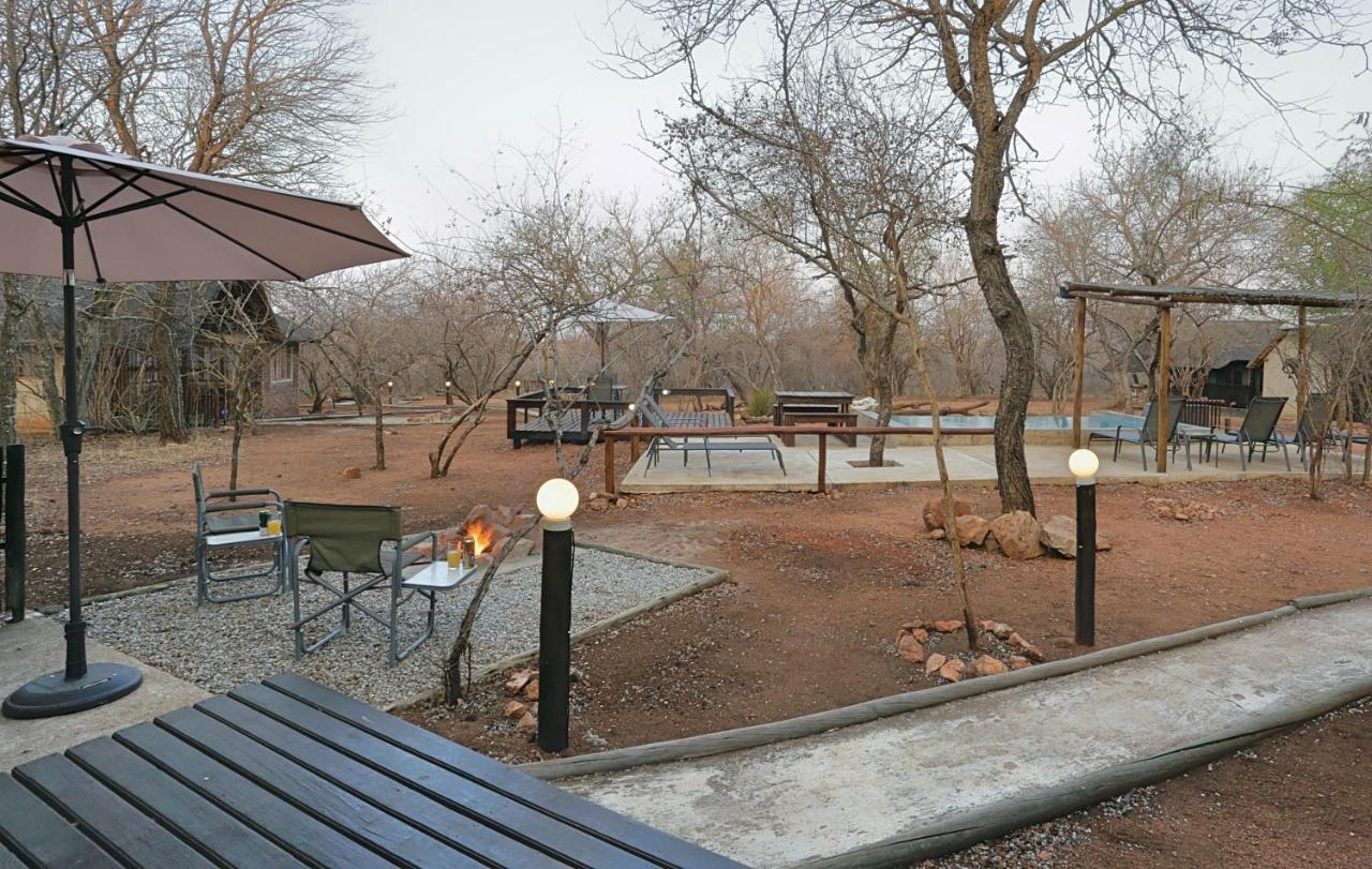 Tusk Bush Lodge Marloth Park Exterior foto