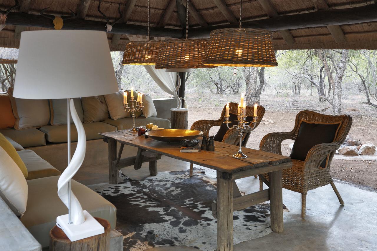 Tusk Bush Lodge Marloth Park Exterior foto