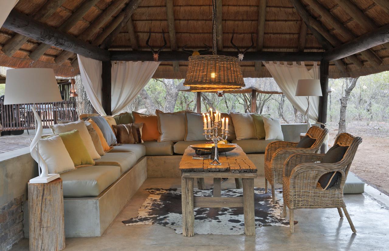 Tusk Bush Lodge Marloth Park Exterior foto