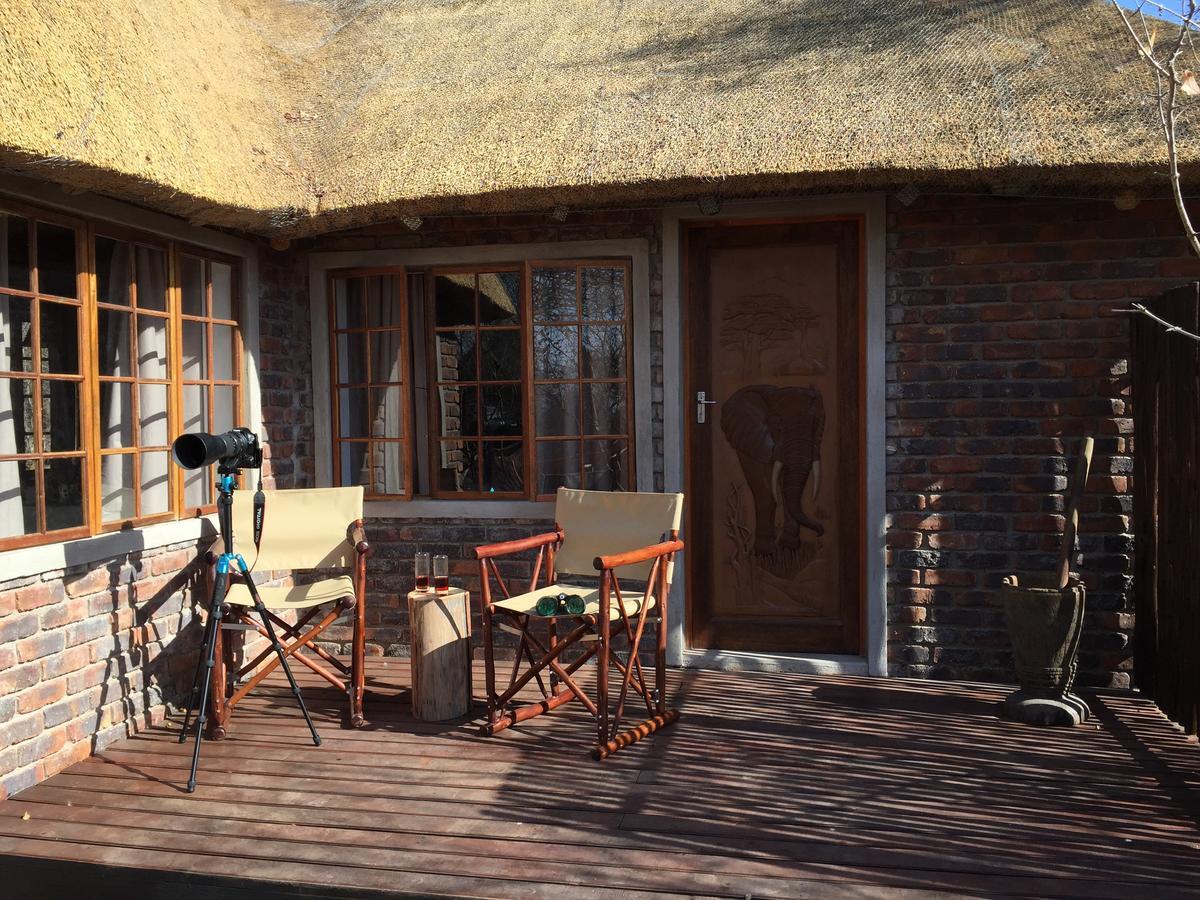 Tusk Bush Lodge Marloth Park Exterior foto