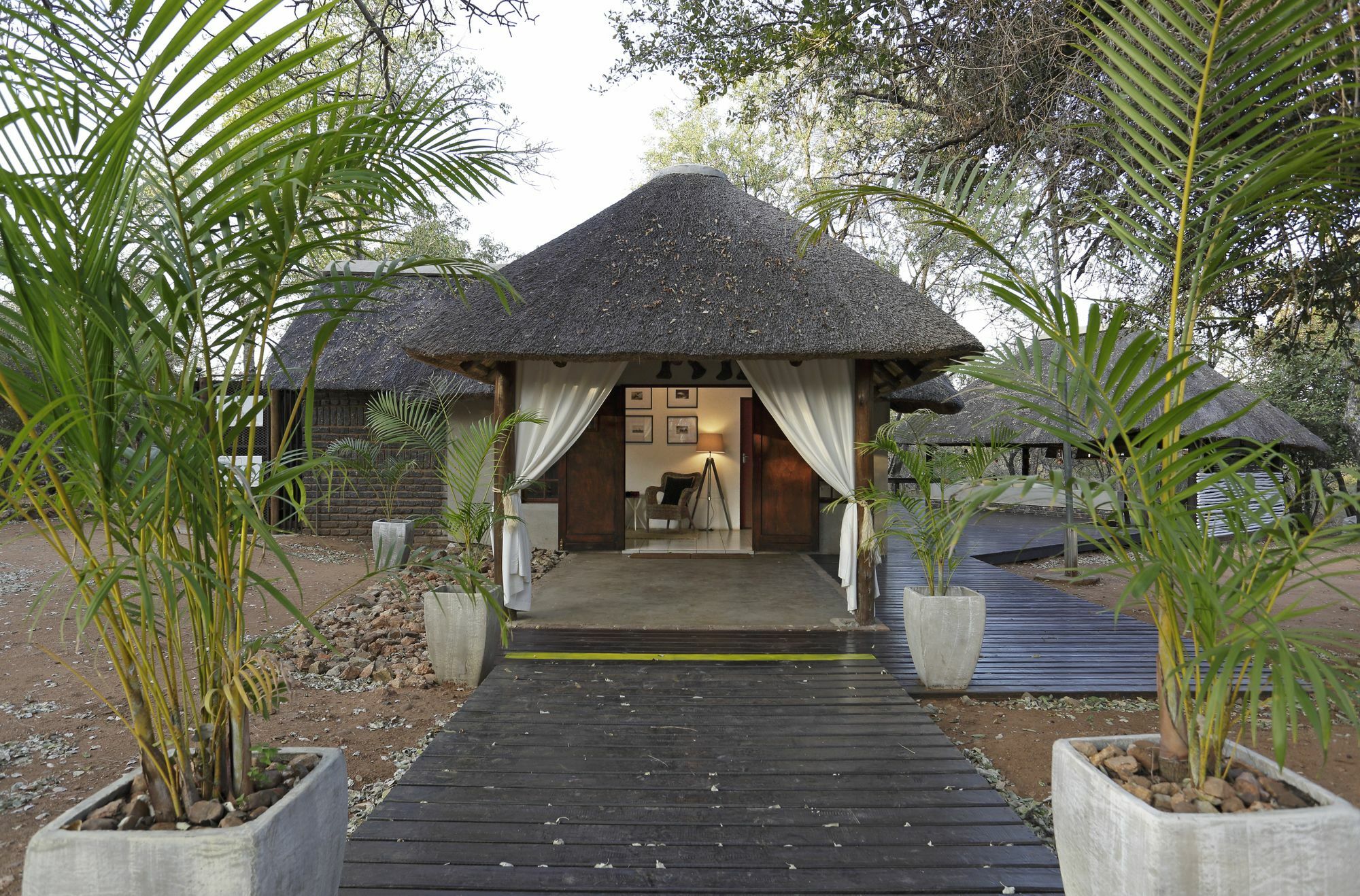 Tusk Bush Lodge Marloth Park Exterior foto