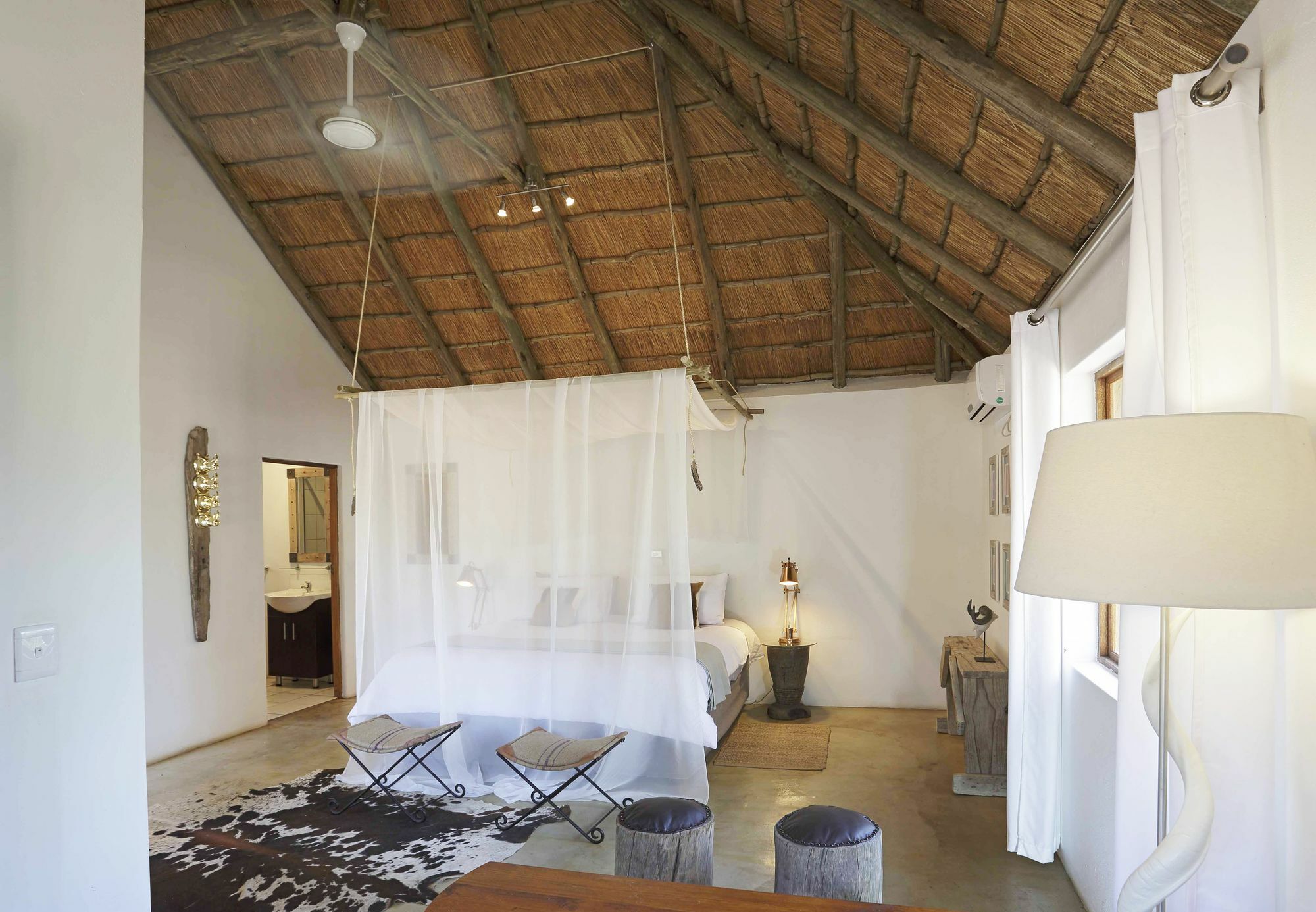 Tusk Bush Lodge Marloth Park Exterior foto