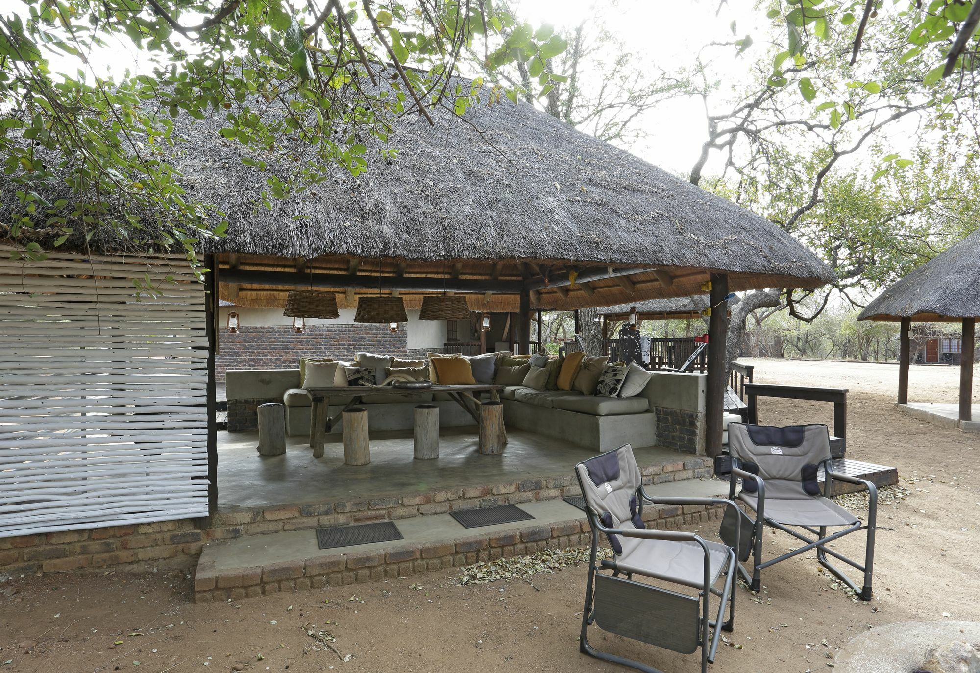 Tusk Bush Lodge Marloth Park Exterior foto